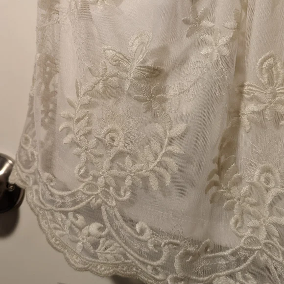 Boston Proper Crocheted Lace Tank Top - Picture 3 of 7